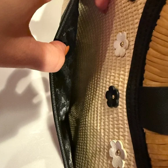 Karl Lagerfeld Paris Tess Satchel - Picture 9 of 14